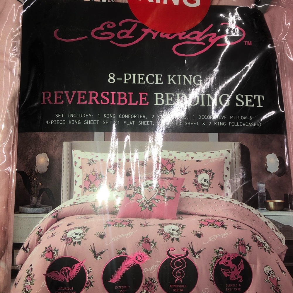 🖤 Ed Hardy Pink Reversible 8-Piece King Bedding Set